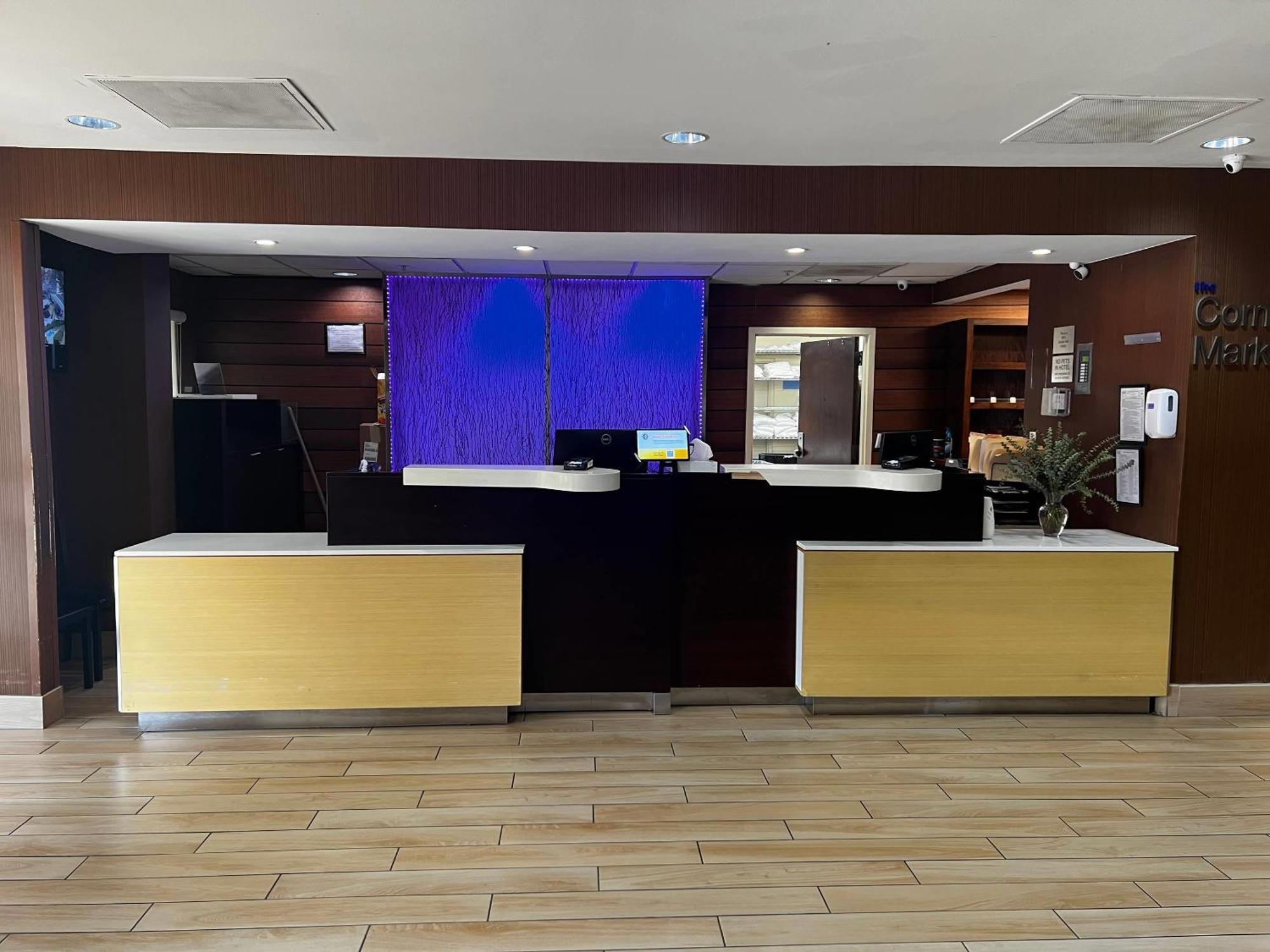 Rodeway Inn Macon Bagian luar foto